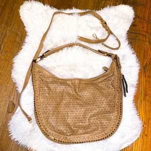 Vieta Shoulder Bag